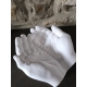 Mani in polvere di ceramica