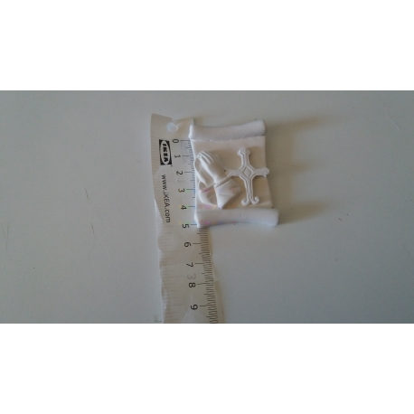 Pergamena con mani che pregano e croce per fai da te gesso ceramico