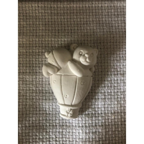 Orsetto su macchinina gesso ceramico profumato